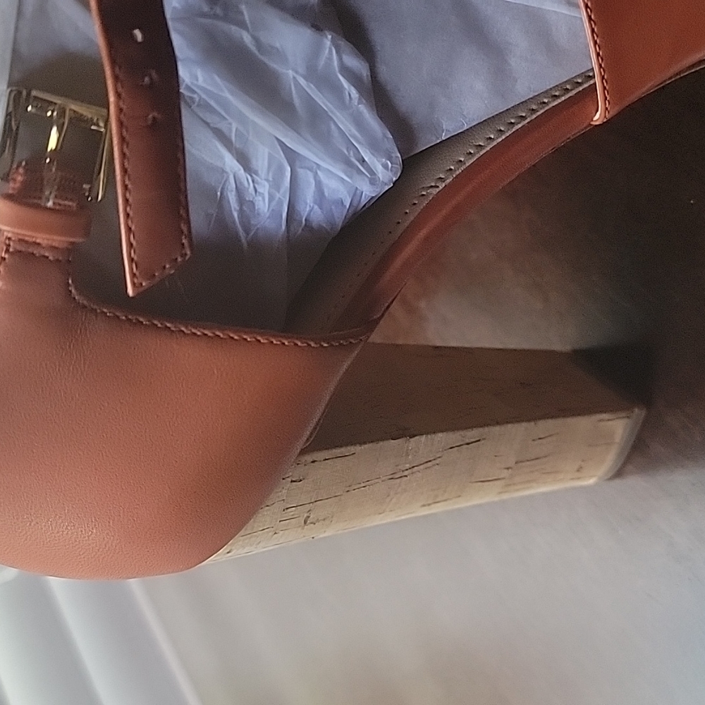 Michael kors shoes - Picture 4 of 6